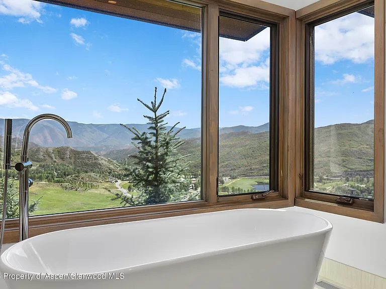 272 Oak Ridge Rd — Photo 40