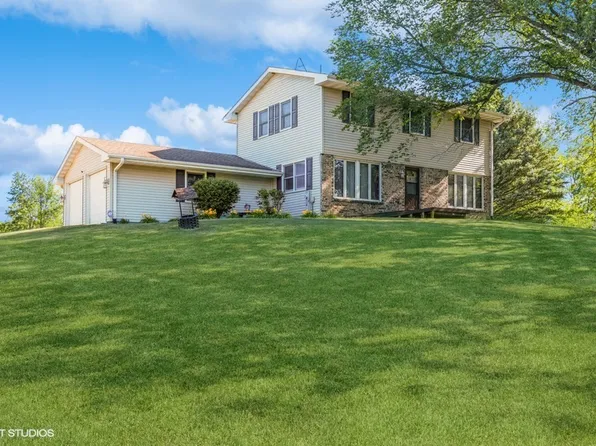 1607 Wheeler Rd, Kirkland, IL 60146