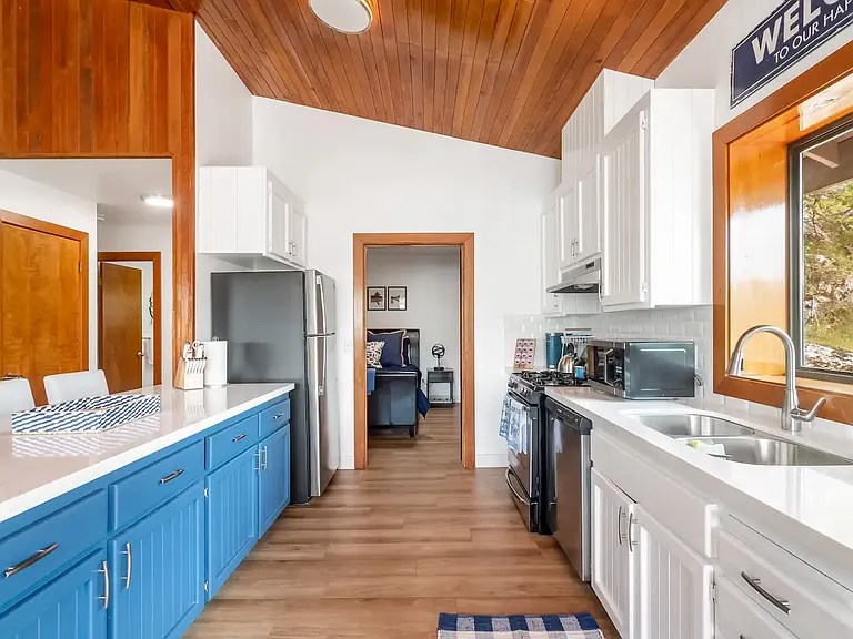 56406 Marina View Way — Photo 9
