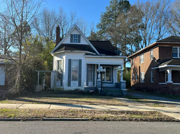 942 Chestnut St, Gadsden, AL 35901