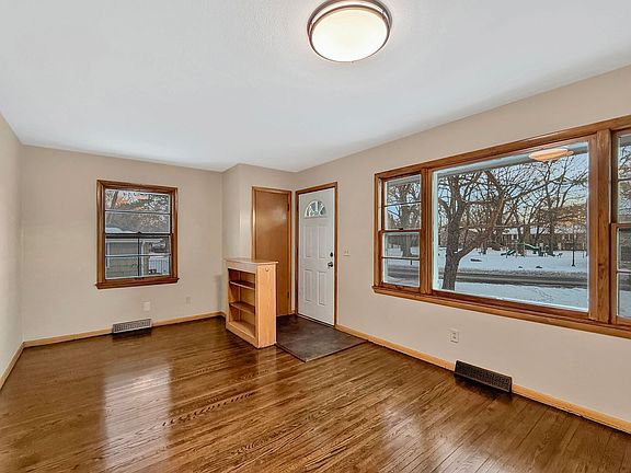 3rd image of 1618 Natchez Ave S #1616