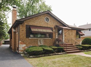 49 Northgate Rd, Riverside, IL 60546