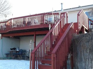 91 Lakeview Acres Dr, Elwood, NE 68937