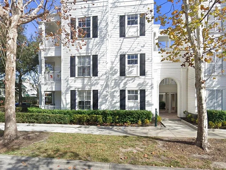 411 Water St — Photo 1