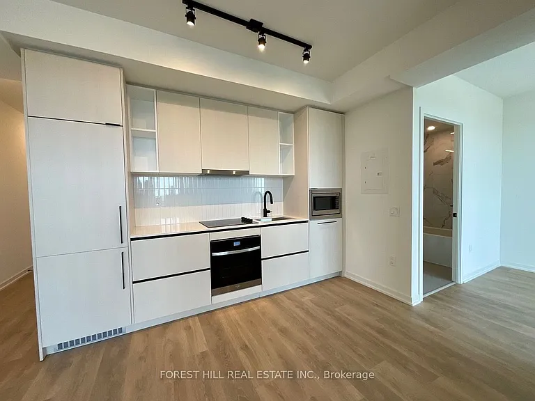1285 Dupont St #1505 — Photo 7
