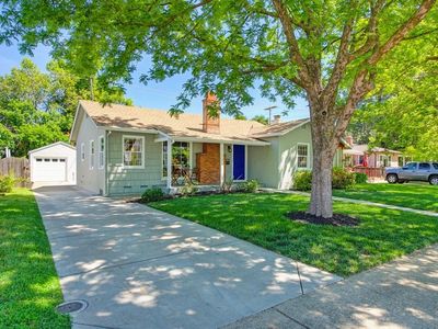 2273 8th Ave, Sacramento, CA, 95818