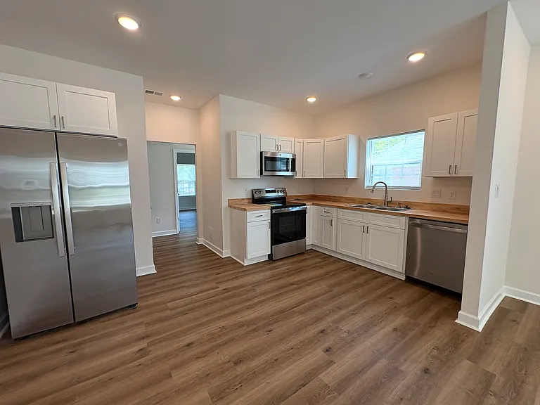 108 North St — Photo 3