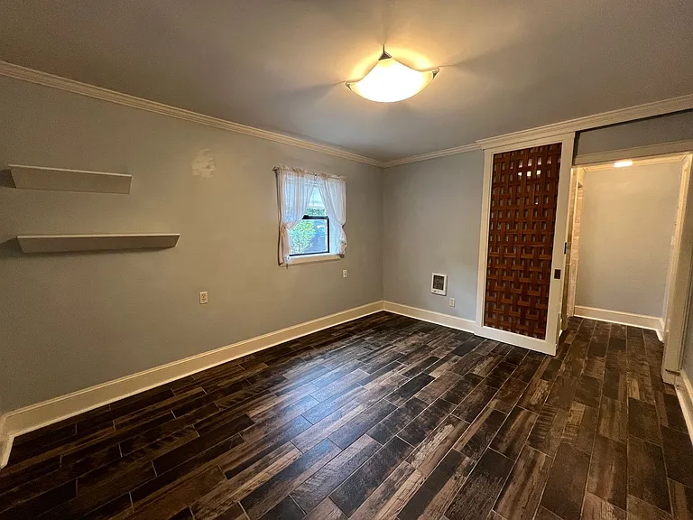 535 20th Ave E #103 — Photo 9