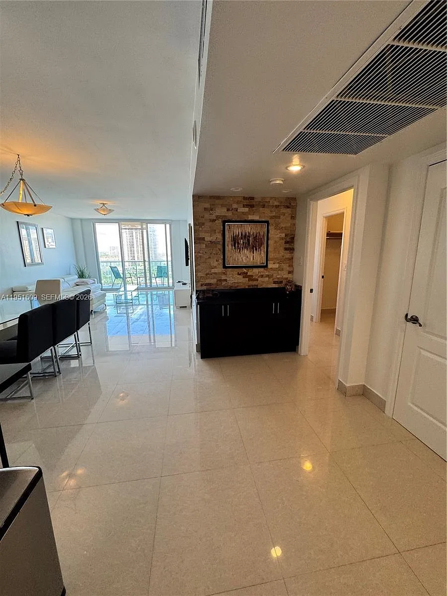 Building Photo - 19370 Collins Ave #1520