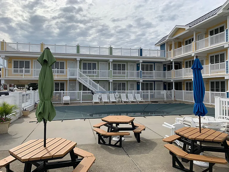 7100 Seaview Ave #105 — Photo 14
