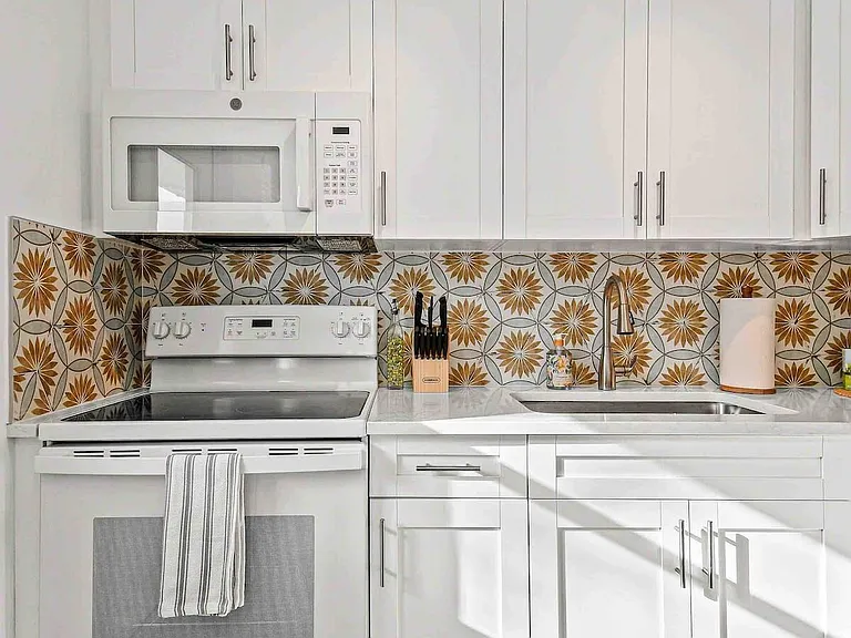 427 Conniston Rd #B — Photo 4
