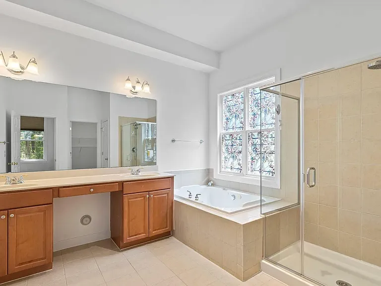 111 Sir Walker Ln — Photo 30