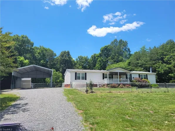 1063 Frans Rd, Westfield, NC 27053
