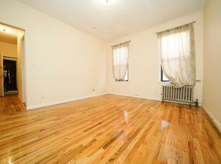 30-51 34th St #3B, Astoria, NY 11103