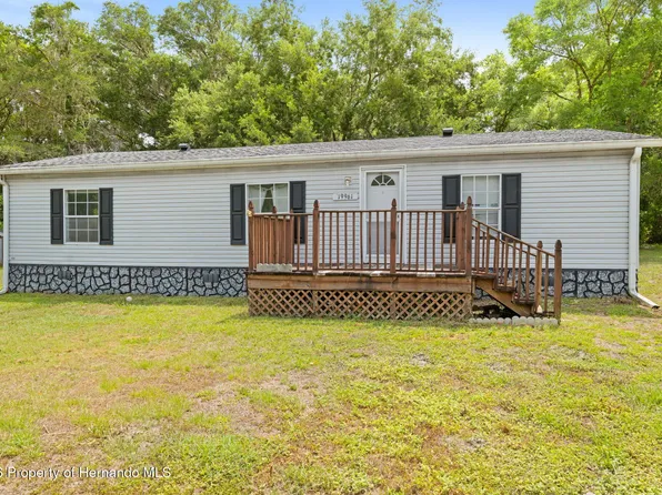 19961 Manecke Rd, Brooksville, FL 34601