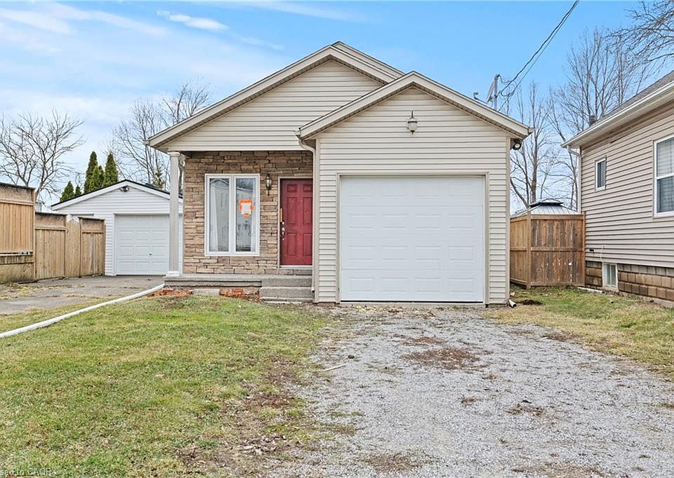 1st image of 46A Pelham Rd