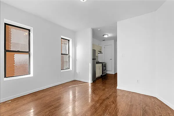 Rented by REAL New York | media 5