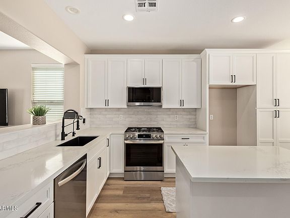 2nd image of 1806 W Windsong Drive