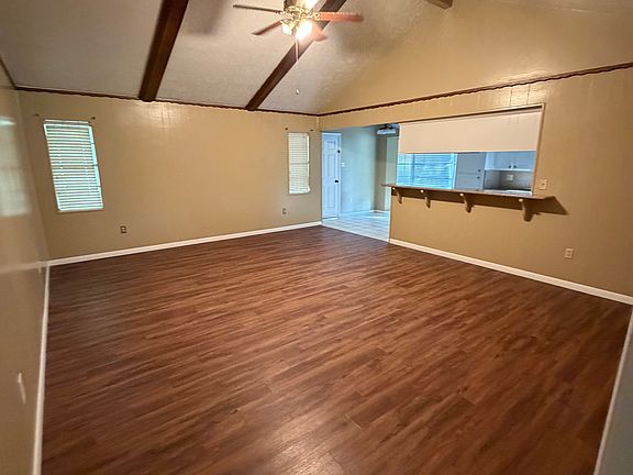 2nd image of 3522 E Circle Dr