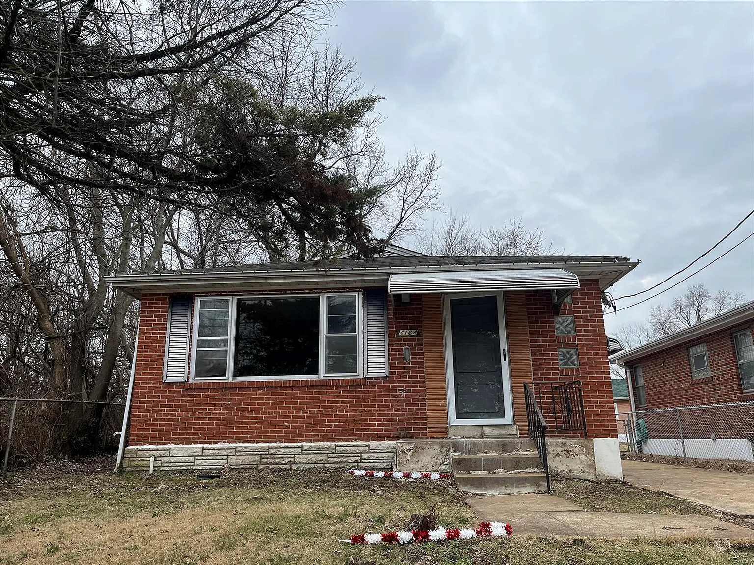4164 Bingham Ave photo 1