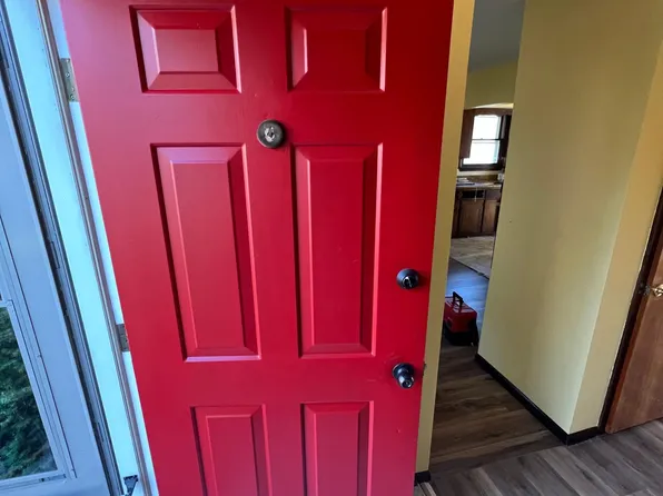 19 Grove St, Easton, PA 18045
