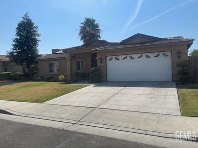 5007 La Pinta Maria Dr, Bakersfield, CA, 93307