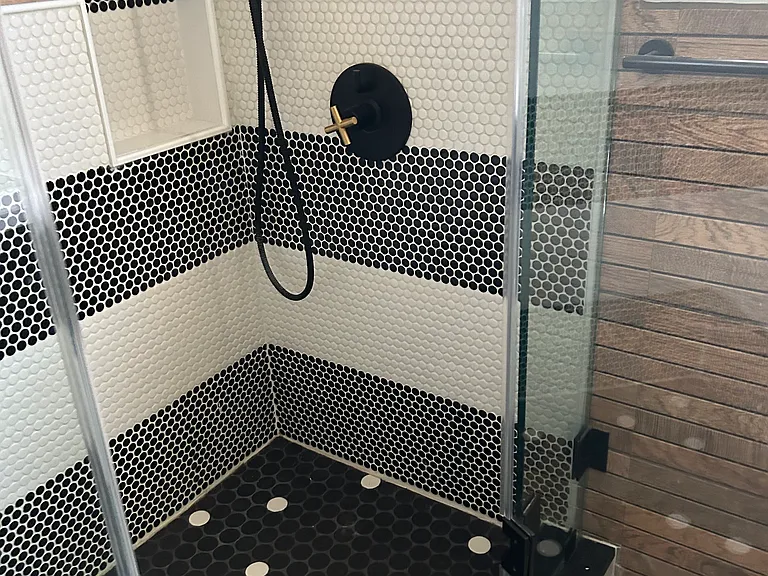 Walk in custom shower. California faucets hardware.