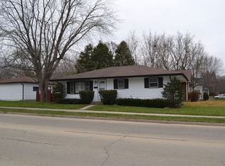 2622 Gideon Ave, Zion, IL 60099