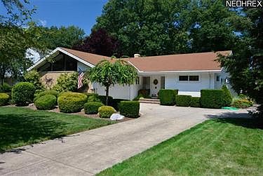 1st image of 24710 Hilliard Blvd