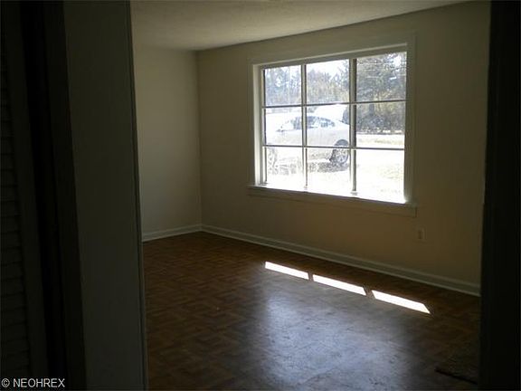 3rd image of 2123 Gaylann Dr