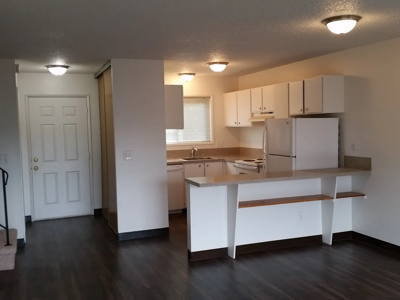 2 bed, 1.5 bath, 1000 sqft, $1,875 — Photo 1