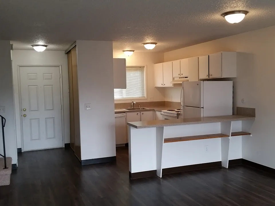 3609 SE 42nd Ave #2