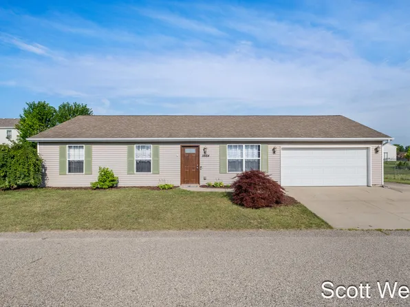 11664 E Bear Meadows Dr SE, Alto, MI 49302