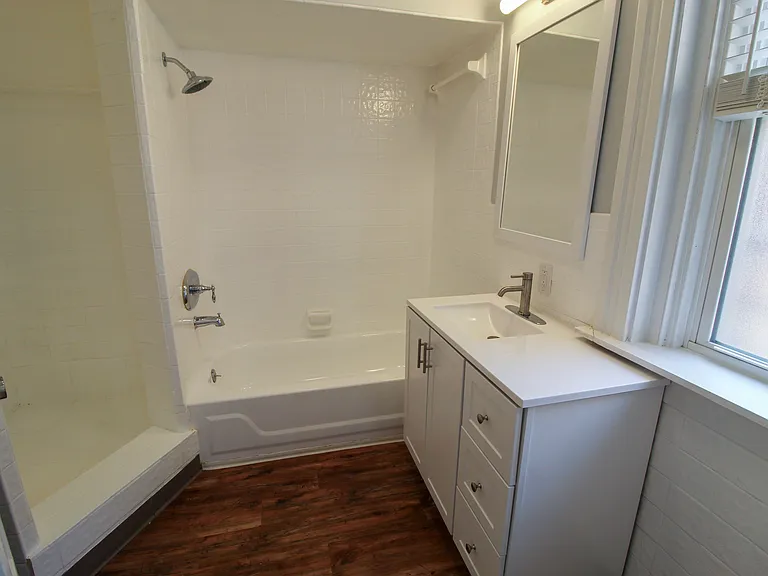 2nd bathroom