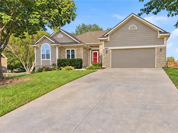 8503 Timber Trails Dr, De Soto, KS 66018