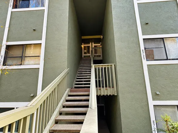 8729 Mountain Blvd #23, Oakland, CA 94605
