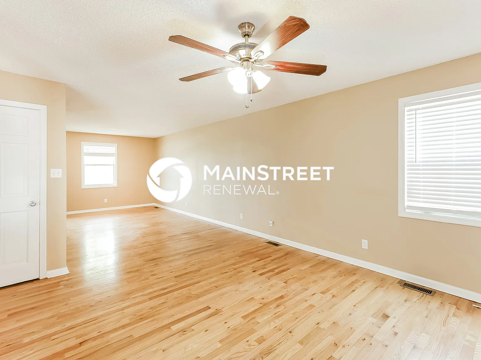 421 Hithergreen Dr — Photo 3