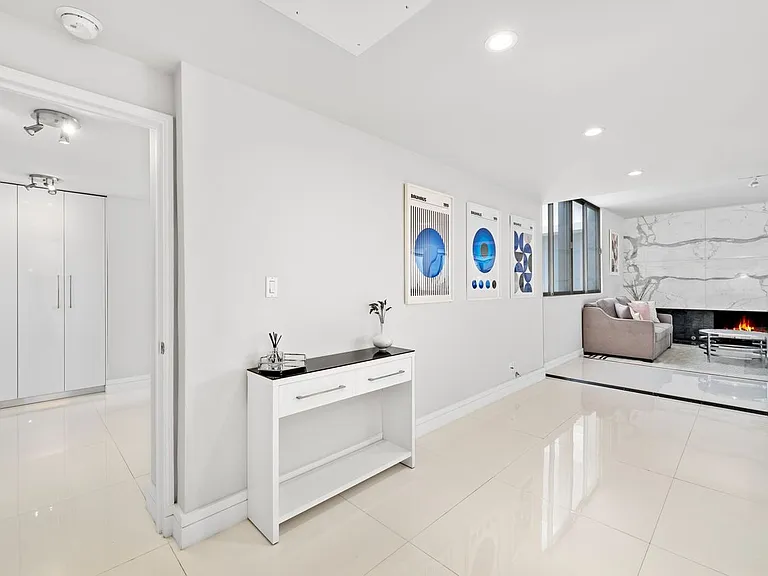 17368 W Sunset Blvd #Penthouse 5 — Photo 27