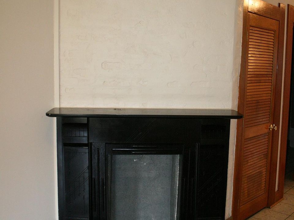 1st image of 932 N Highland Ave