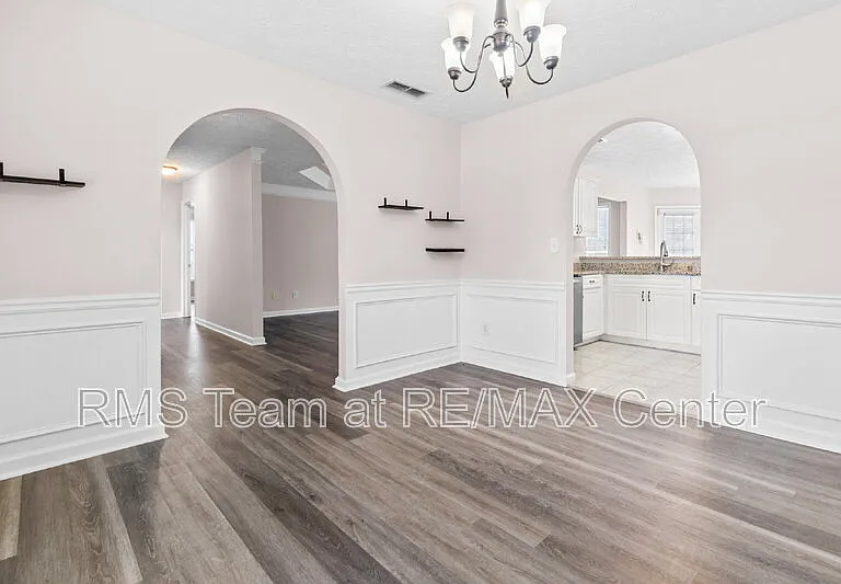 3854 Wheaton Ct — Photo 10