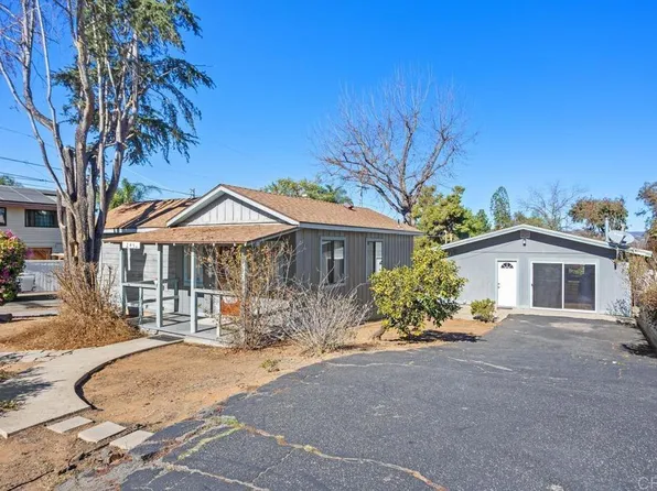 245 W Kalmia St Unit 1 & Unit 2, Fallbrook, CA 92028