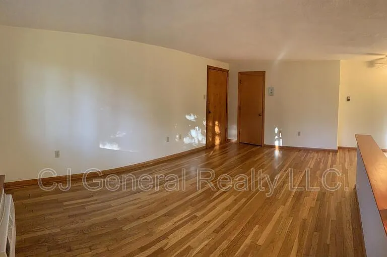 20 Hunt St #25C — Photo 3