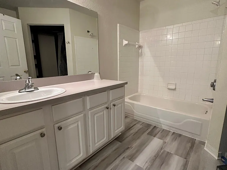 13703 Richmond Park Dr N #2709 — Photo 32