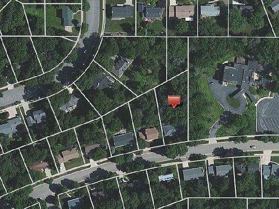 Large wooded lot