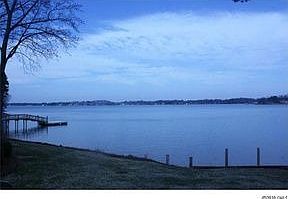 2nd image of 355 Northwest Dr