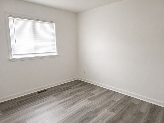 4th image of 1180 Larkdale Row