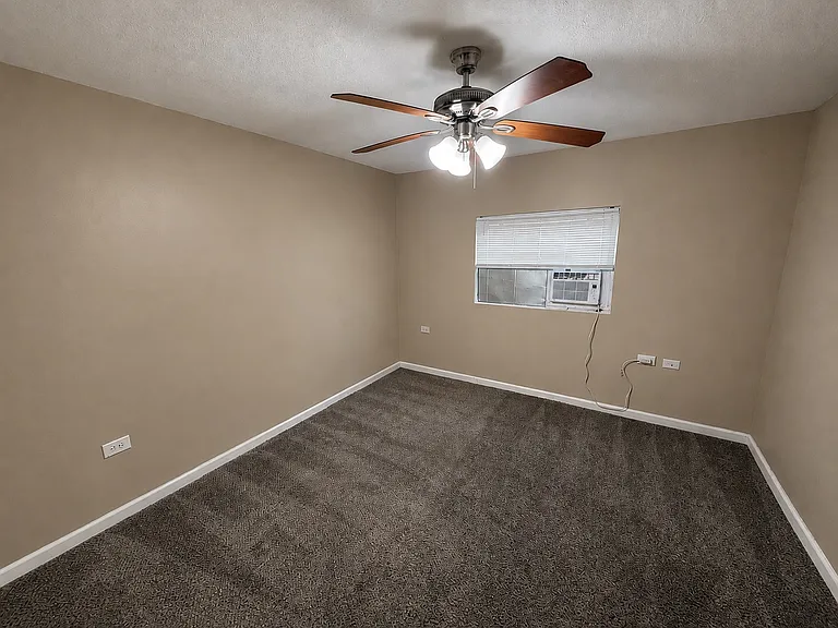 1120 Putnam St #1 — Photo 13