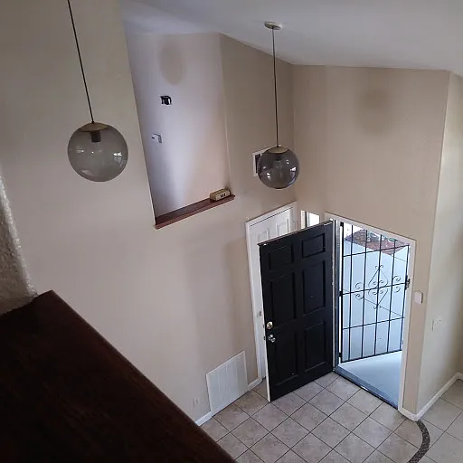 532 Klopping Ct — Photo 2