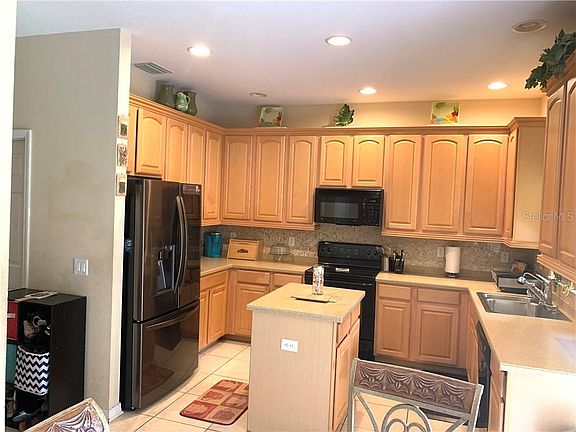 5th image of 1329 Emerald Hill Way