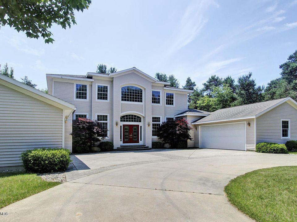 1st image of 16738 Pine Dunes Ct
